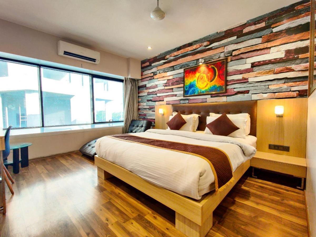 Hotel Sadbhav Villa 수라트 외부 사진