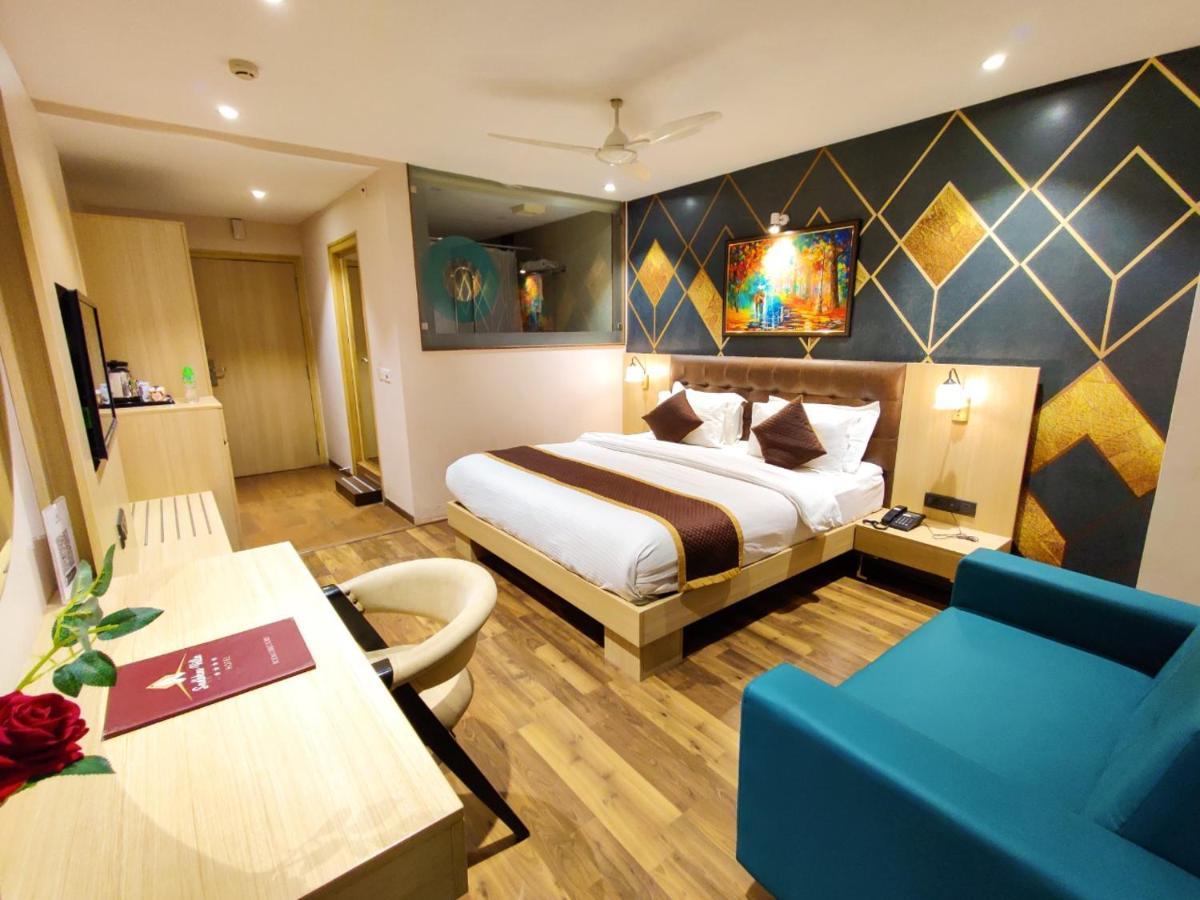 Hotel Sadbhav Villa 수라트 외부 사진