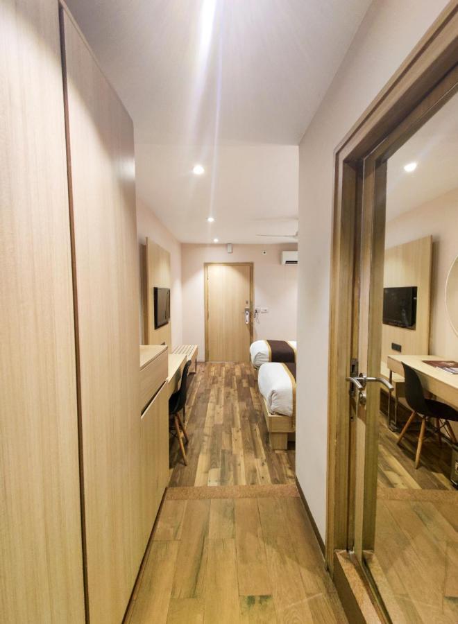 Hotel Sadbhav Villa 수라트 외부 사진