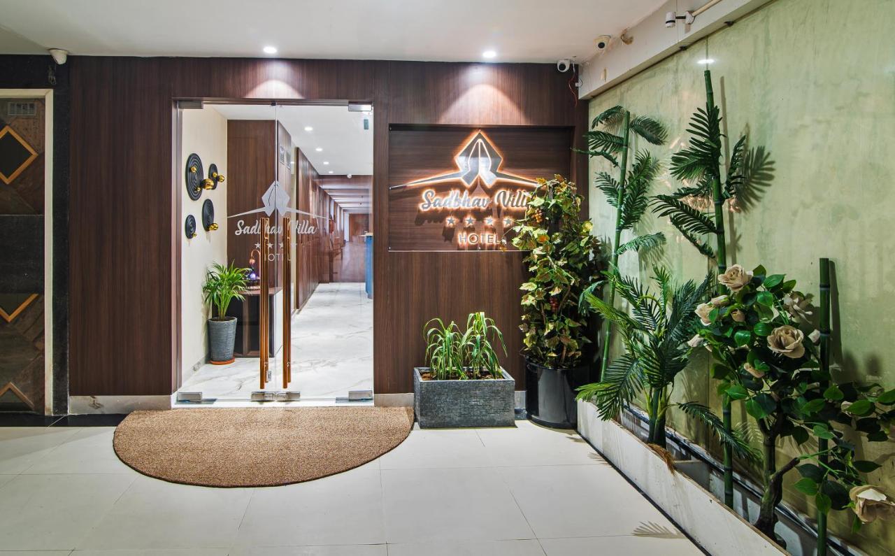 Hotel Sadbhav Villa 수라트 외부 사진